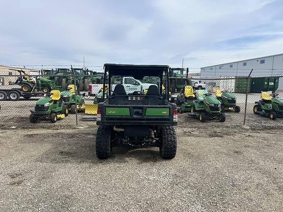 Image of John Deere XUV 835M equipment image 2