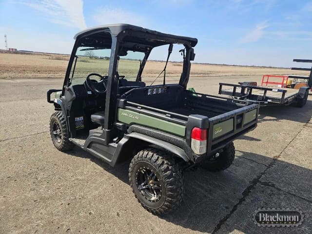 Image of John Deere XUV 835M equipment image 3