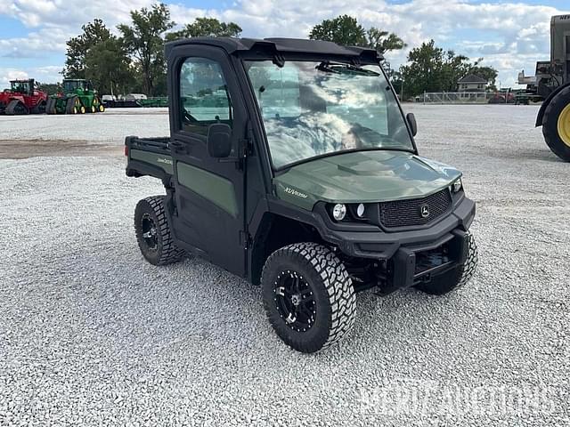 Image of John Deere XUV 835M equipment image 4