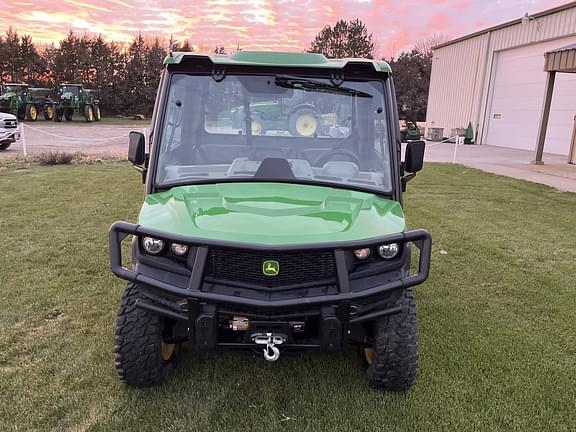 Image of John Deere XUV 835R equipment image 1