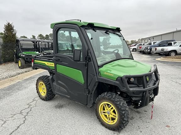 Image of John Deere XUV 835R equipment image 3