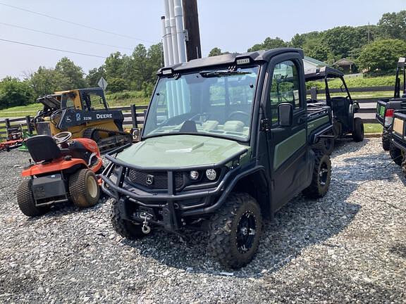 Image of John Deere XUV 835R equipment image 2