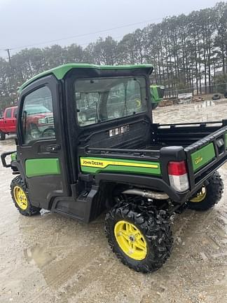 Image of John Deere XUV 835R equipment image 1