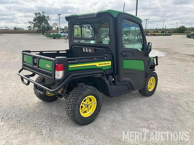 Image of John Deere XUV 835R equipment image 4