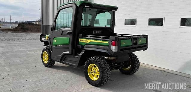 Image of John Deere XUV 835R equipment image 2