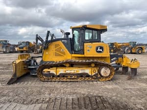 2022 John Deere 850L WLT Image