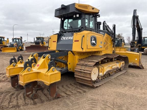 Image of John Deere 850L equipment image 4