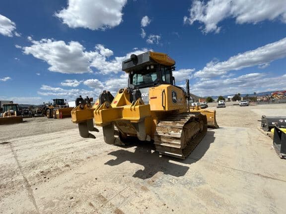 Image of John Deere 850L WLT equipment image 4