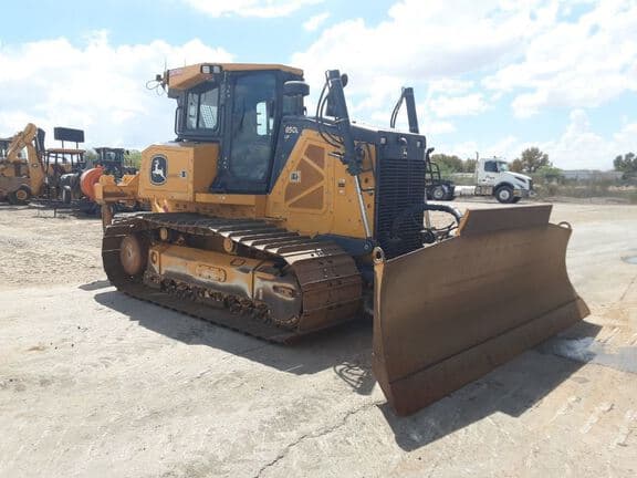 Image of John Deere 850L LGP equipment image 1