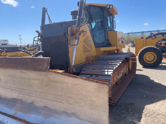 2022 John Deere 850L LGP Equipment Image0