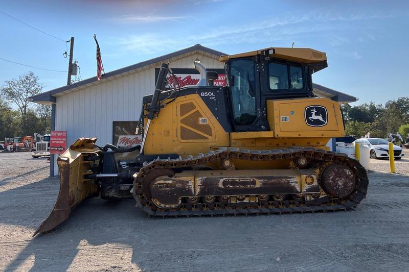 Image of John Deere 850L Primary image