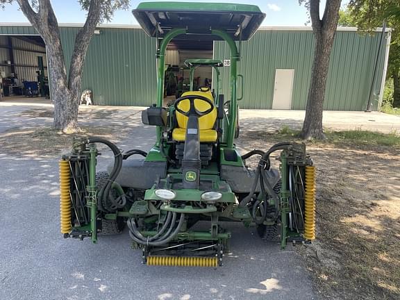 Image of John Deere 8700A equipment image 3