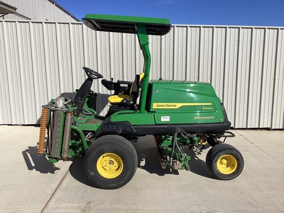 2022 John Deere 8700A Image