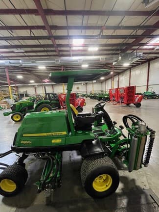 Image of John Deere 8900A equipment image 2