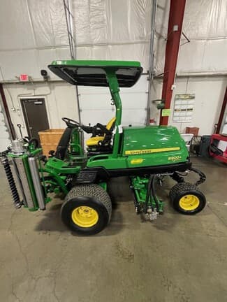 Image of John Deere 8900A equipment image 1