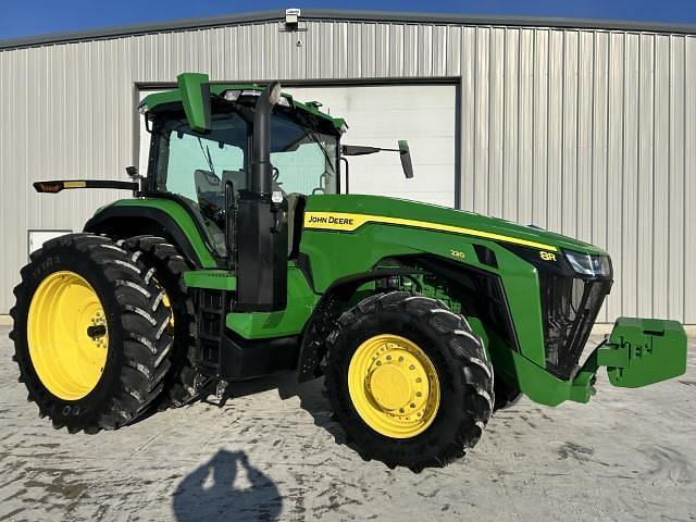 Image of John Deere 8R 230 equipment image 1