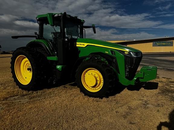 Image of John Deere 8R 230 equipment image 1