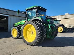 Main image John Deere 8R 230 3