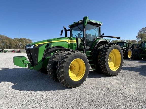 2022 John Deere 8R 230 Equipment Image0
