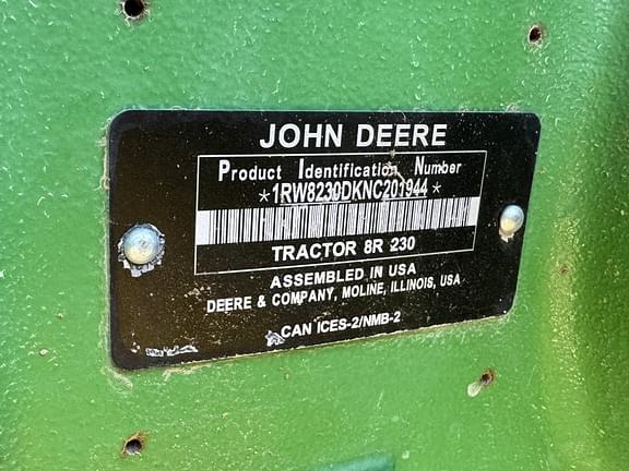 Image of John Deere 8R 230 equipment image 1