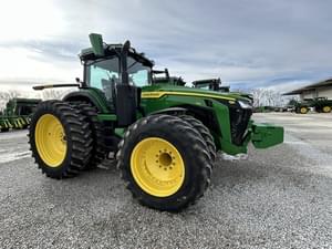 2022 John Deere 8R 230 Image