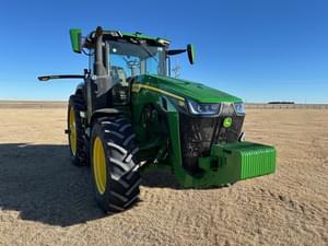 2022 John Deere 8R 230 Image