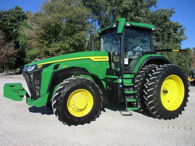 Image of John Deere 8R 230 Primary image