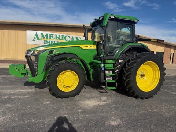 Image of John Deere 8R 230 Primary image