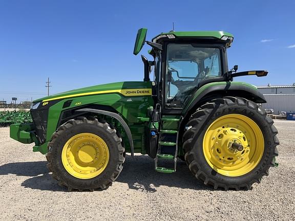 Image of John Deere 8R 230 Primary image