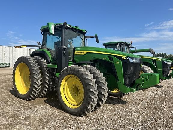 Image of John Deere 8R 230 equipment image 1