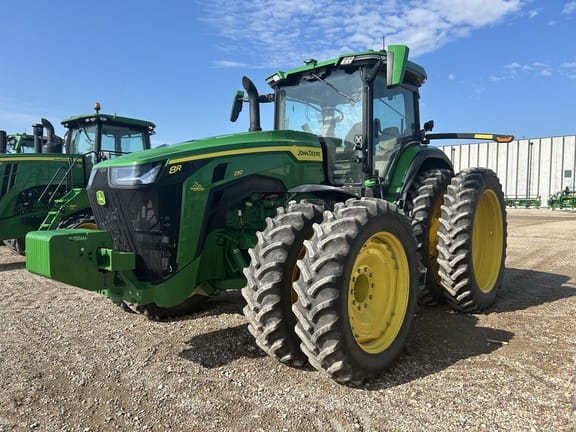 2022 John Deere 8R 230 Equipment Image0