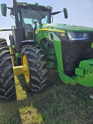 Main image John Deere 8R 230