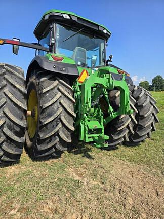 Image of John Deere 8R 230 equipment image 1