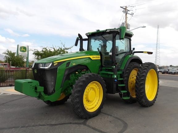 2022 John Deere 8R 230 Equipment Image0