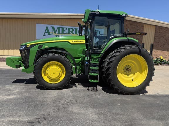 Image of John Deere 8R 230 Primary image