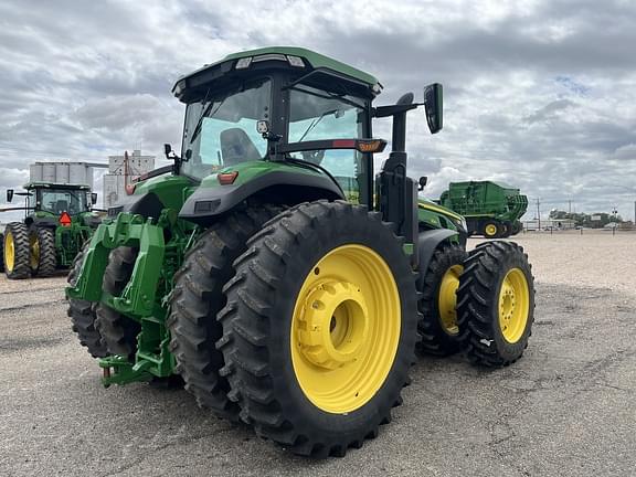 Image of John Deere 8R 250 equipment image 4