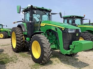 2022 John Deere 8R 250 Equipment Image0