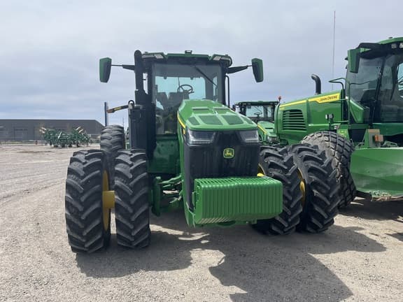 Image of John Deere 8R 250 equipment image 1