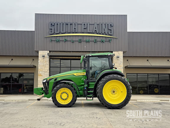 Image of John Deere 8R 250 equipment image 1