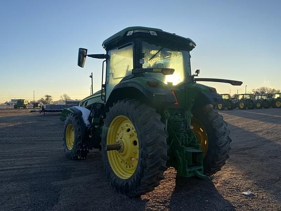 Image of John Deere 8R 250 equipment image 2