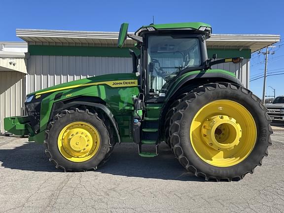 Image of John Deere 8R 250 equipment image 1