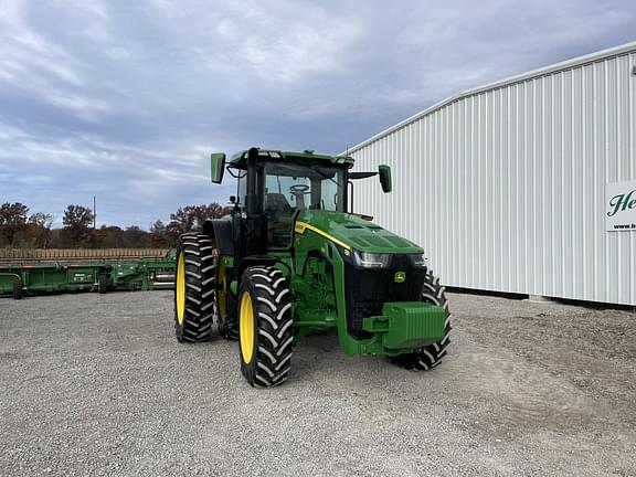 Image of John Deere 8R 250 equipment image 4
