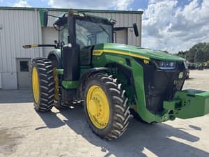 2022 John Deere 8R 250 Image