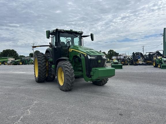 Image of John Deere 8R 250 equipment image 1