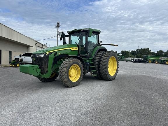 Image of John Deere 8R 250 equipment image 4