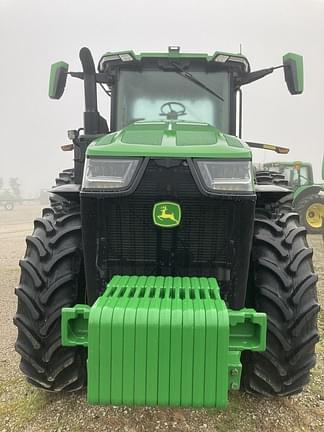 Image of John Deere 8R 250 equipment image 2