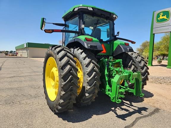 Image of John Deere 8R 250 equipment image 2