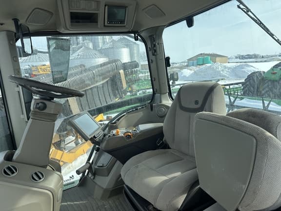 Image of John Deere 8R 250 Image 1