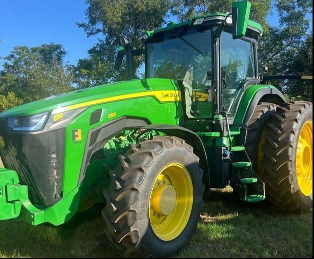 Image of John Deere 8R 250 Primary image