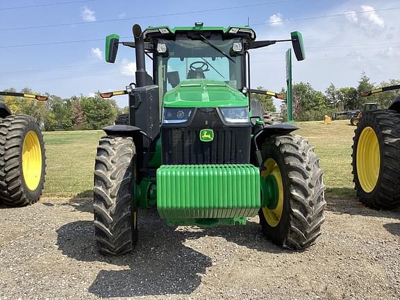 Image of John Deere 8R 250 equipment image 1